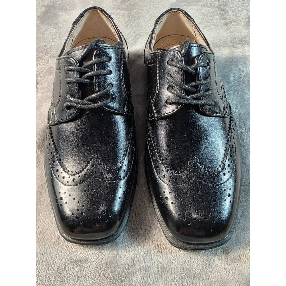 Florsheim Wingtip Reveal Jr. Wing Oxford Boys 10M Black Leather Dress Shoes NWOB